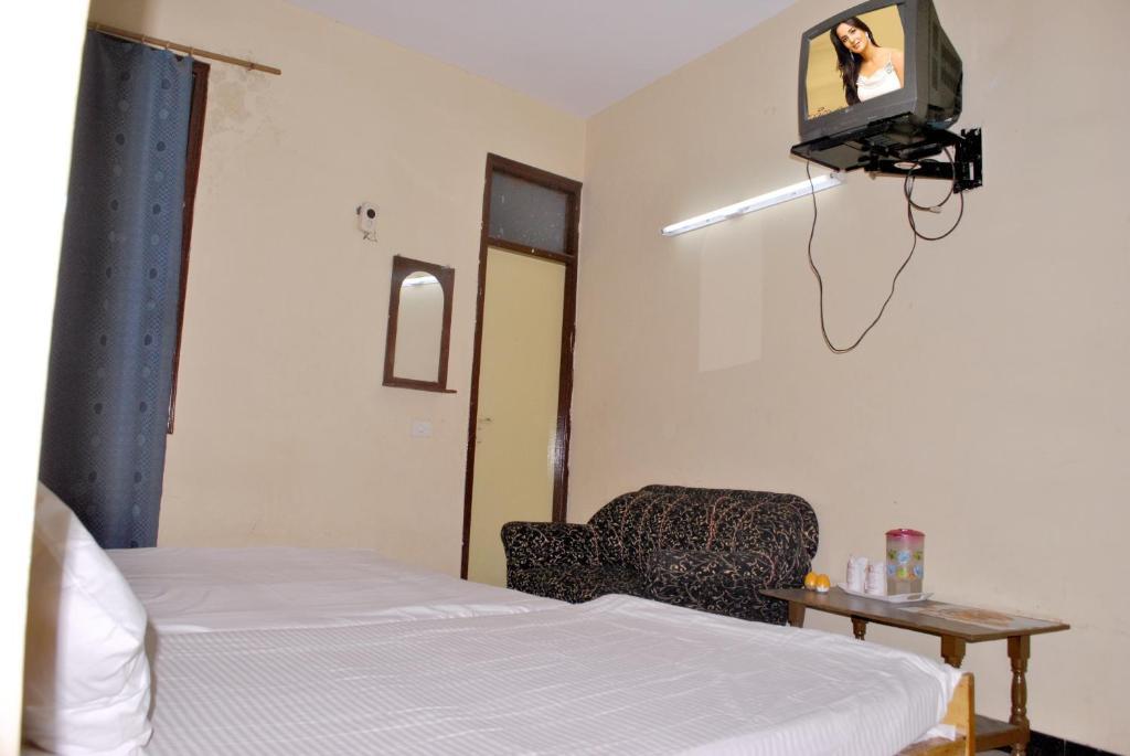 Hotel Viren Plaza Агра Экстерьер фото